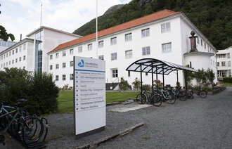 Bildet viser eksteriøret på Haraldsplass Diakonale sykehus i Bergen.